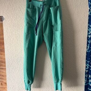 FIGS surgical green Jogger Pants with Purple Drawstring small scrub